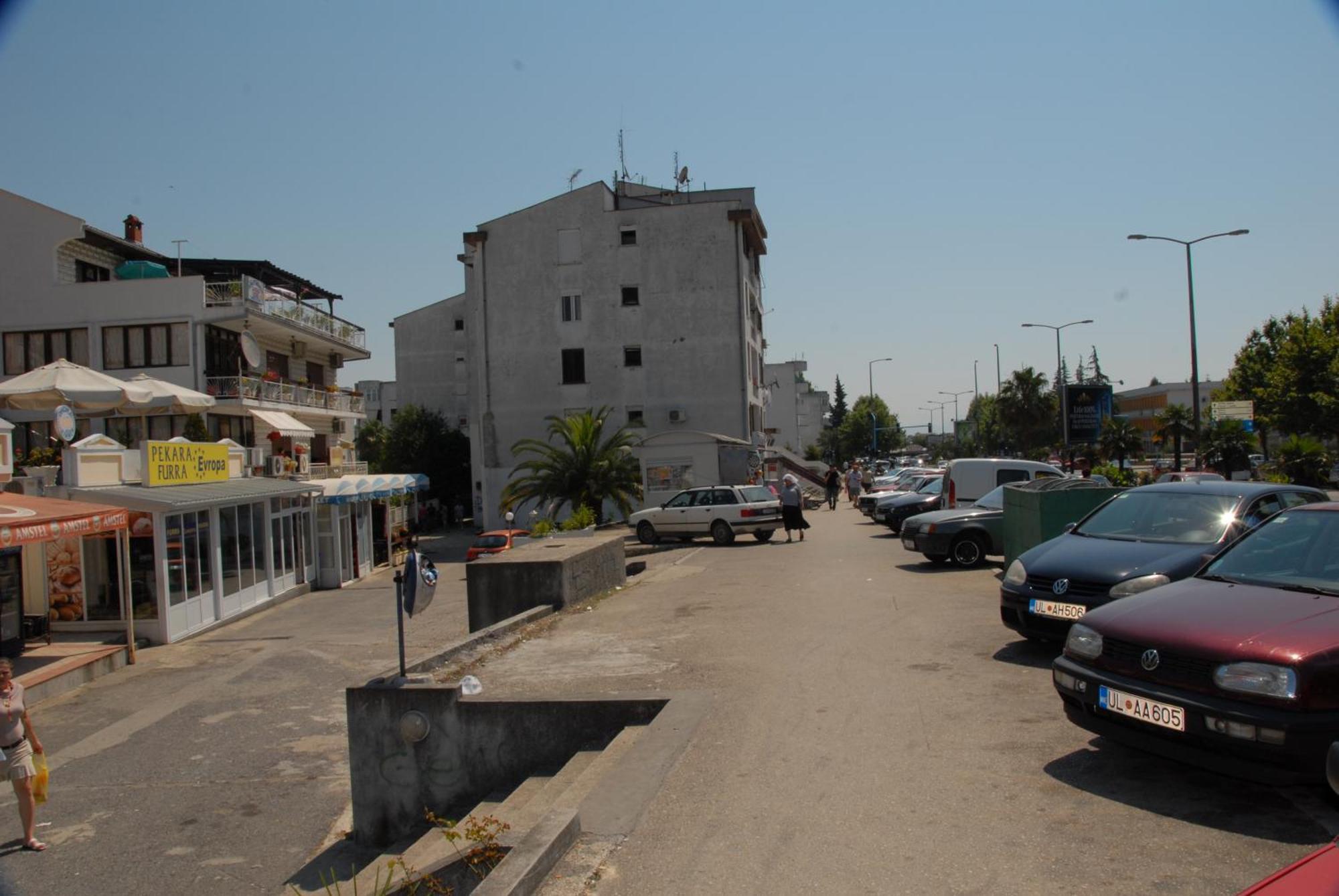 Guest House Evropa Ulcinj Rum bild