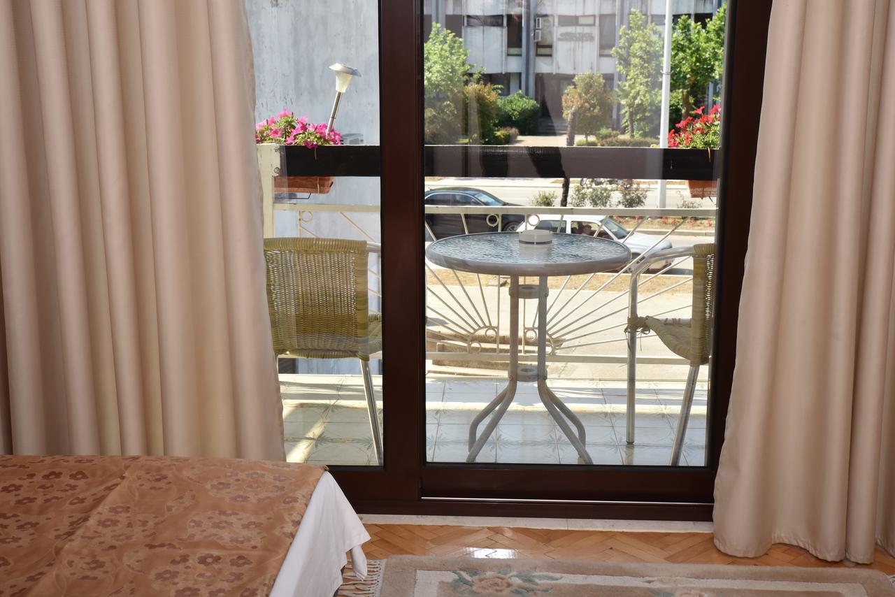Guest House Evropa Ulcinj Exteriör bild